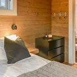 5 Bedroom Cozy In Casa de Férias